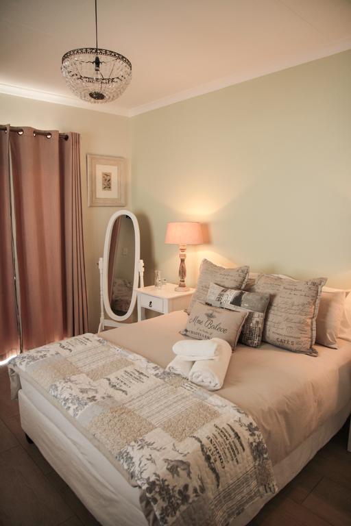 Olive Manor Guest House Newcastle Bagian luar foto